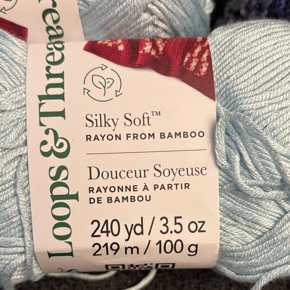 Loops & Threads 100% Bamboo Yarn Fingering Weight - Picture 2 of 6